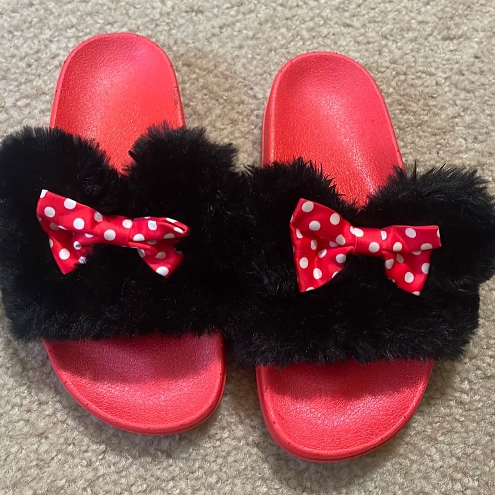 NWOT Minnie slides size 5